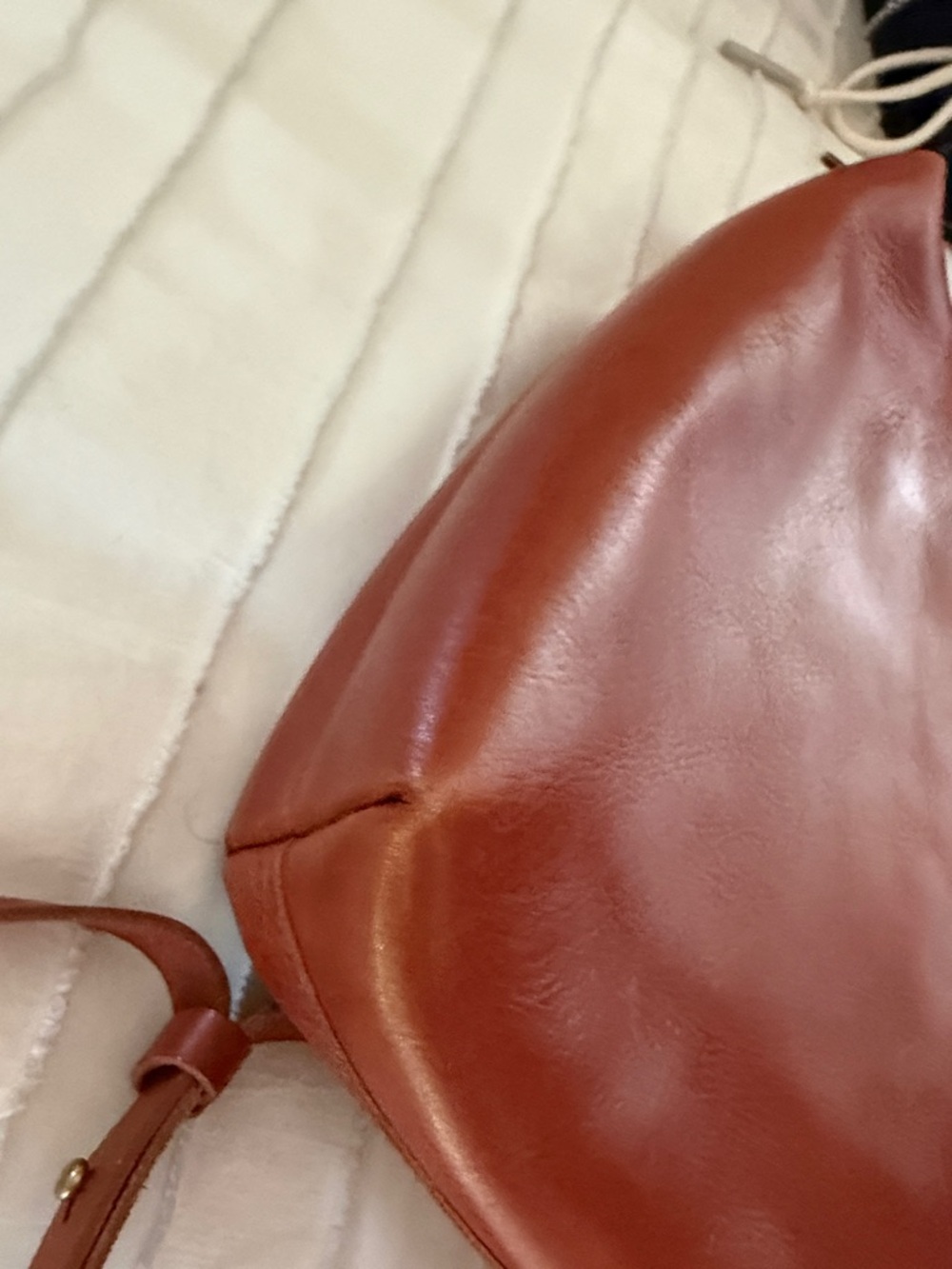 Madewell Women’s Leather small Tote Bag in Chestnut Brown - Picture 6 of 9
